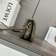 Uubags Loewe Puffer Goya bag in dark khaki pleated shiny nappa lambskin 20x6x13cm - 3