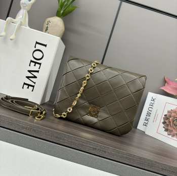 Uubags Loewe Small Puffer Goya bag in dark khaki pleated shiny nappa lambskin 23x9x17cm