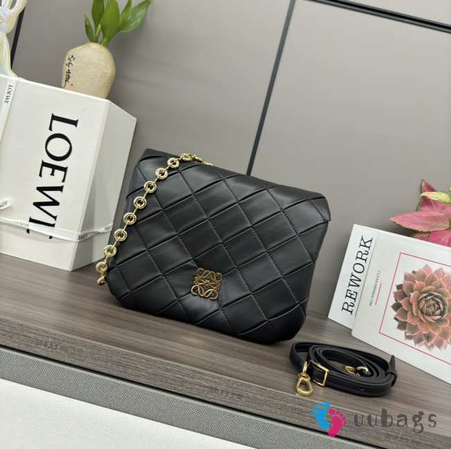 Uubags Loewe Small Puffer Goya bag in black pleated shiny nappa lambskin 23x9x17cm - 1