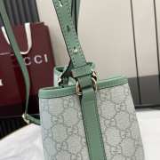 Uubags Gucci Emblem medium tote bag sage green GG monogram coated fabric 30x18x11cm - 4