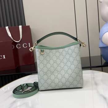 Uubags Gucci Emblem mini bucket green and white GG monogram coated fabric bag 19x18x11cm