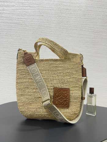 Uubags Loewe Paula's Ibiza Slit mini leather-trimmed raffia tote 30x27x10cm