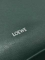 Uubags Loewe Pebble hobo in supple grained calfskin in green 40x27.5x11.5cm - 4