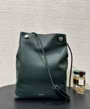 Uubags Loewe Pebble hobo in supple grained calfskin in green 40x27.5x11.5cm - 2
