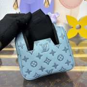 Uubags Louis Vuitton M14885 Dopp Kit In Sky Blue 28x15x16.5cm - 3