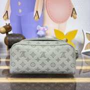 Uubags Louis Vuitton M14885 Dopp Kit In Grey 28x15x16.5cm - 4