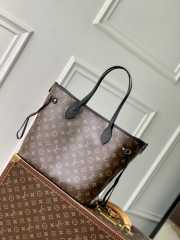 Uubags Louis Vuitton M11946 Neverfull Inside Out MM Bag In Black 31x28x14cm - 4