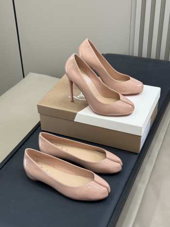 Uubags Louboutin x Maison Margiela Pumps In Patent Calf Leather Beige 10cm