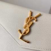 Uubags YSL Uptown pouch in grain de poudre leather in white 27x16x2cm - 3
