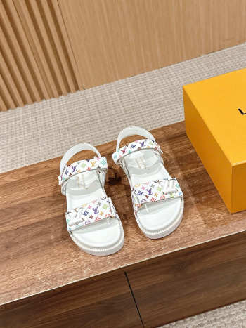 Uubags Louis Vuitton 1AGXEP LV x TM LV Sunset Flat Comfort Sandal White 