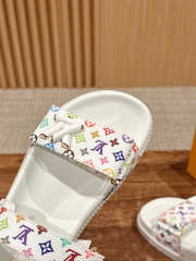 Uubags Louis Vuitton 1AGXEP LV x TM LV Sunset Flat Comfort Sandal White  - 4