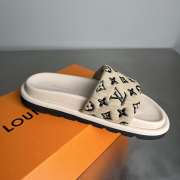 Uubags Louis Vuitton Miami mules in beige - 4