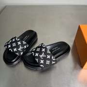 Uubags Louis Vuitton Miami mules in black - 3
