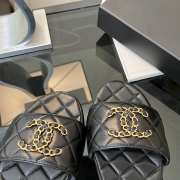 Uubags Chanel slipper in black  - 5
