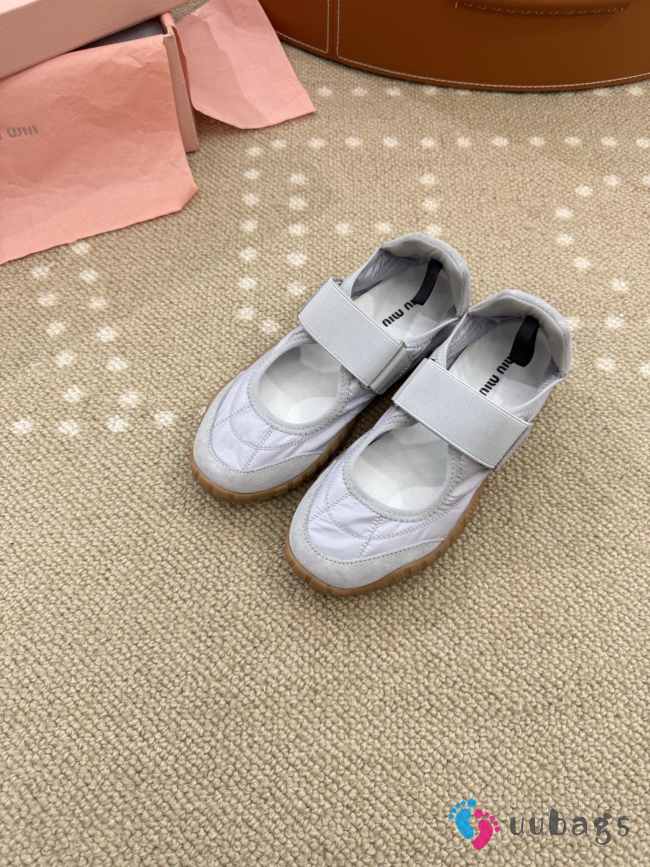 Uubags Miu Miu Tire technical fabric and suede ballerinas in grey - 1