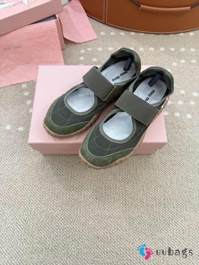 Uubags Miu Miu Tire technical fabric and suede ballerinas in green - 1