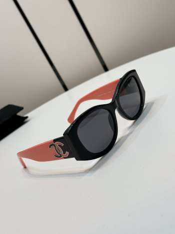 Uubags Chanel Oval Sunglasses Black & Pink A71618