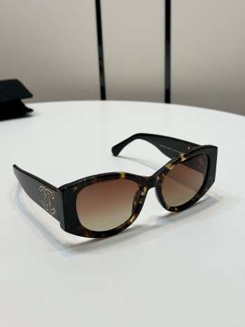 Uubags Chanel Oval Sunglasses Tortoise & Black A71618