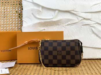 Uubags Louis Vuitton N58009 Mini Pochette Accessoires Damier Ebene Coated Canvas Bag 15.5x10.5x4cm