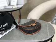 Uubags Celine mini Besace in Triomphe canvas and calfskin bag black 16x14x4cm - 6