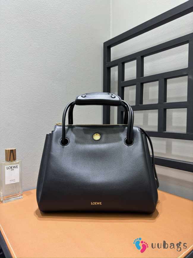 Uubags Loewe medium Madrid bag in black supple calfskin 29x11x23cm - 1