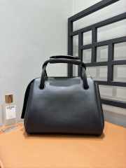 Uubags Loewe medium Madrid bag in black supple calfskin 29x11x23cm - 4