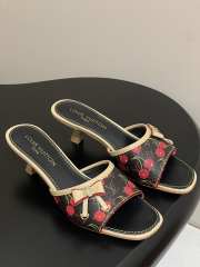 Uubags Louis Vuitton Brown/Red Monogram Cerise Canvas Bow Slide Mules  - 1