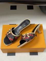 Uubags Louis Vuitton Brown/Red Monogram Cerise Canvas Bow Slide Mules  - 6