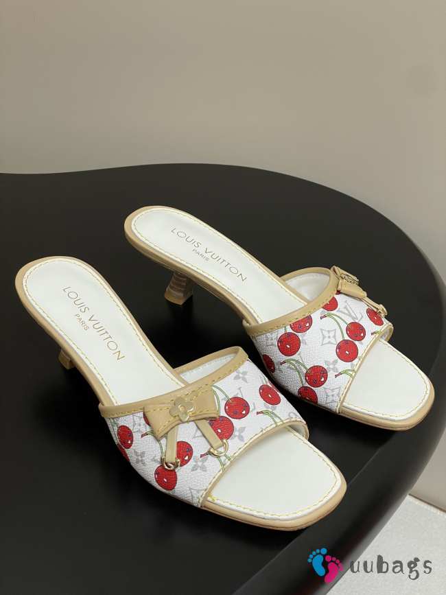 Uubags Louis Vuitton White/Red Monogram Cerise Canvas Bow Slide Mules - 1