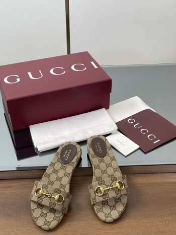 Uubags Gucci mules with light gold Horsebit in beige and dark brown GG canvas