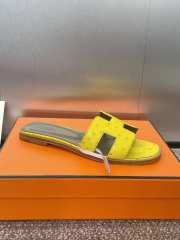 Uubags Hermes Oran Ostrich Leather Slippers 01 - 5