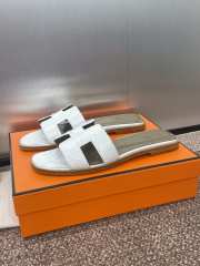 Uubags Hermes Oran Ostrich Leather Slippers 02 - 2
