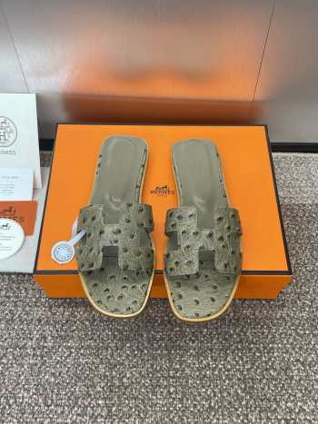 Uubags Hermes Oran Ostrich Leather Slippers 03
