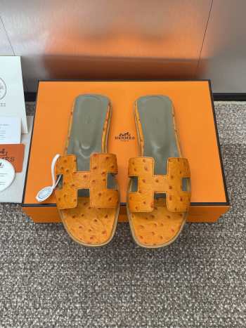 Uubags Hermes Oran Ostrich Leather Slippers 05