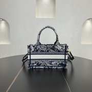 Uubags Mini Dior Book Tote Bag Blue Toile de Jouy Reverse Embroidery 21.5x13x7.5cm - 2