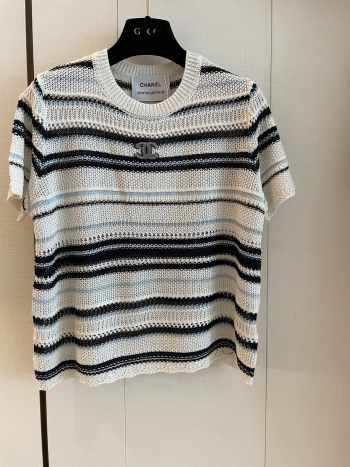 Uubags Chanel Off-White and Navy Wool Striped Sweater
