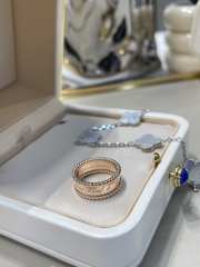 Uubags Van Cleef & Arpels 18K Yellow Gold Perlee Signature Rings - 1