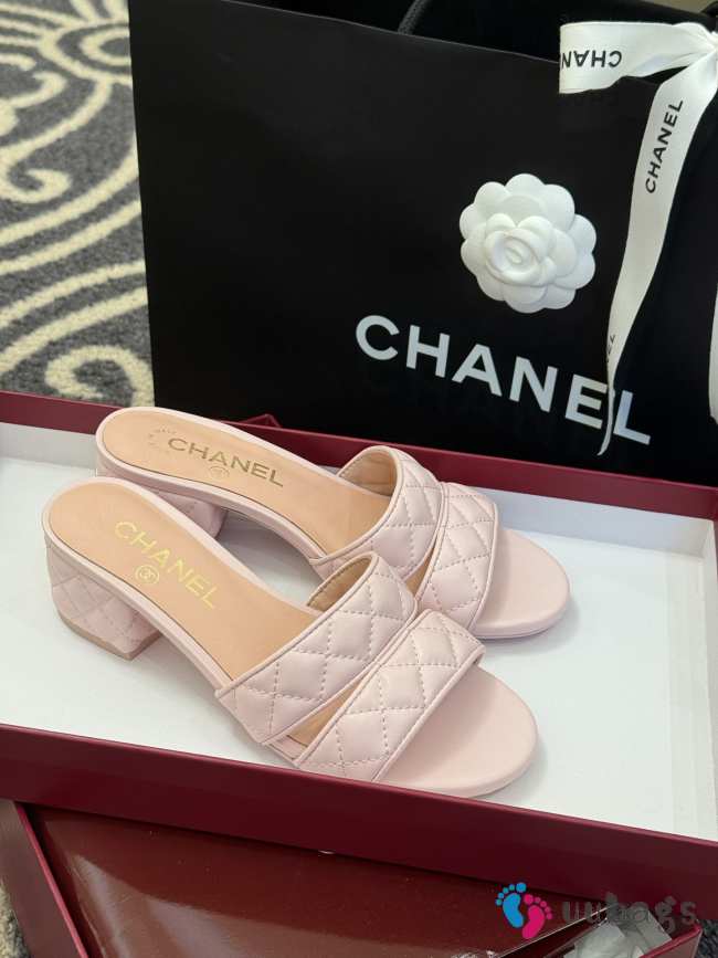 Uubags Chanel Lambskin Mules In Pink 5cm - 1
