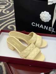 Uubags Chanel Lambskin Mules In Yellow 5cm - 1