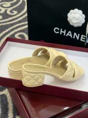Uubags Chanel Lambskin Mules In Yellow 5cm - 2
