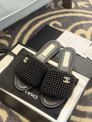 Uubags Chanel flip flop in black 