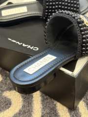 Uubags Chanel flip flop in black  - 6