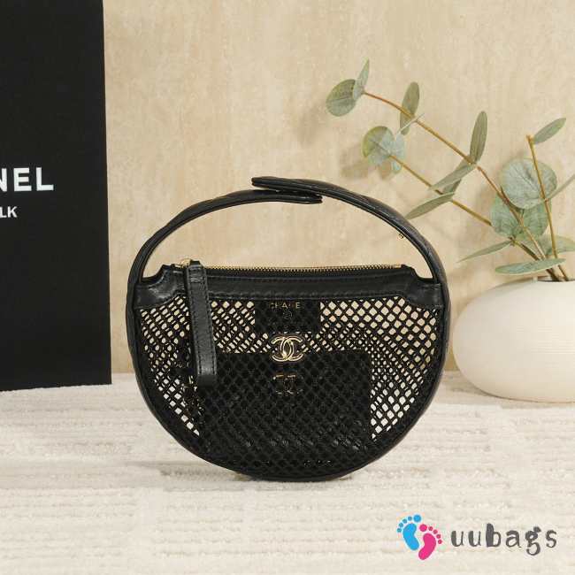 Uubags Chanel Small Clutch with Chain Mesh, Shiny Lambskin & Gold-Tone Metal In Black 10x17.5x9cm - 1