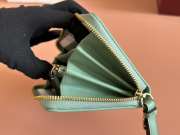 Uubags Gucci Emblem zip around wallet in green 19.5x11x3cm - 3