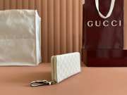 Uubags Gucci Emblem zip around wallet in beige 19.5x11x3cm - 6