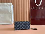 Uubags Gucci Emblem zip around wallet blue and ivory GG denim 19.5x11x3cm - 6