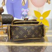 Uubags Louis Vuitton M14742 Cargo Bag 23x14x10cm - 2