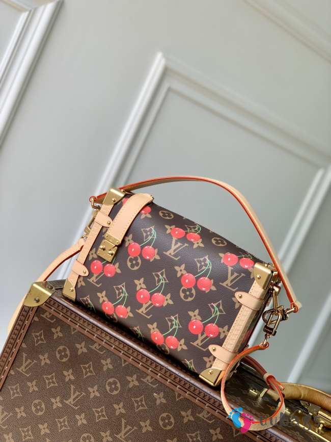 Uubags Louis Vuitton M14278 Side Trunk MM LV x TM Bag 23.5x16x8.5cm - 1