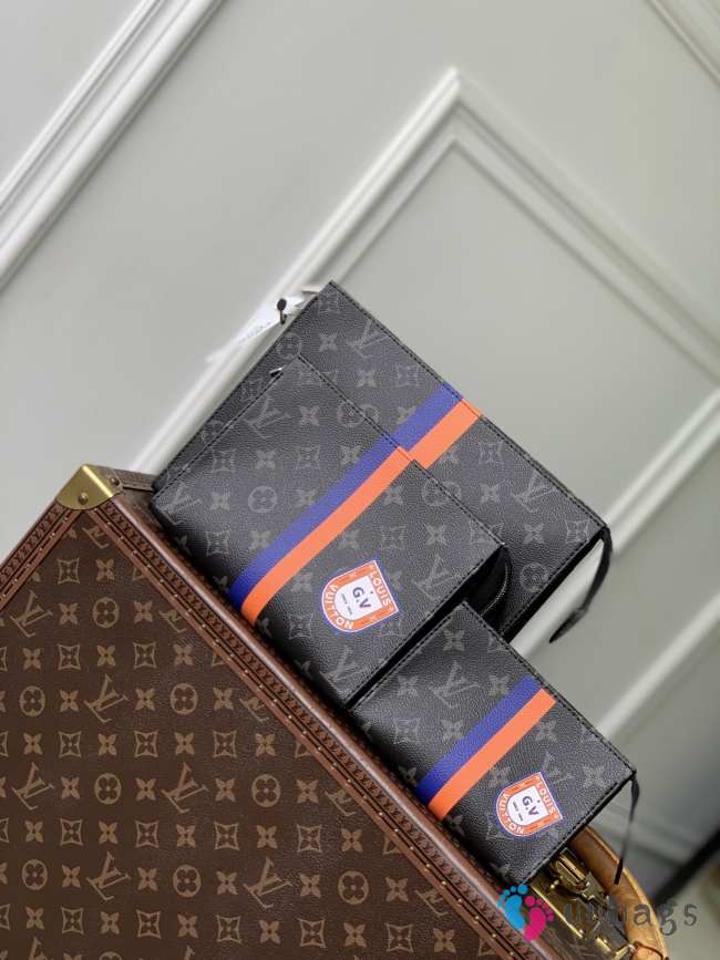 Uubags Louis Vuitton P01957 Mon Monogram Toilet Pouch Trio Set 25x20x5.5cm - 1