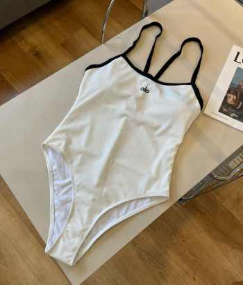 Uubags Alo swimsuit 02
